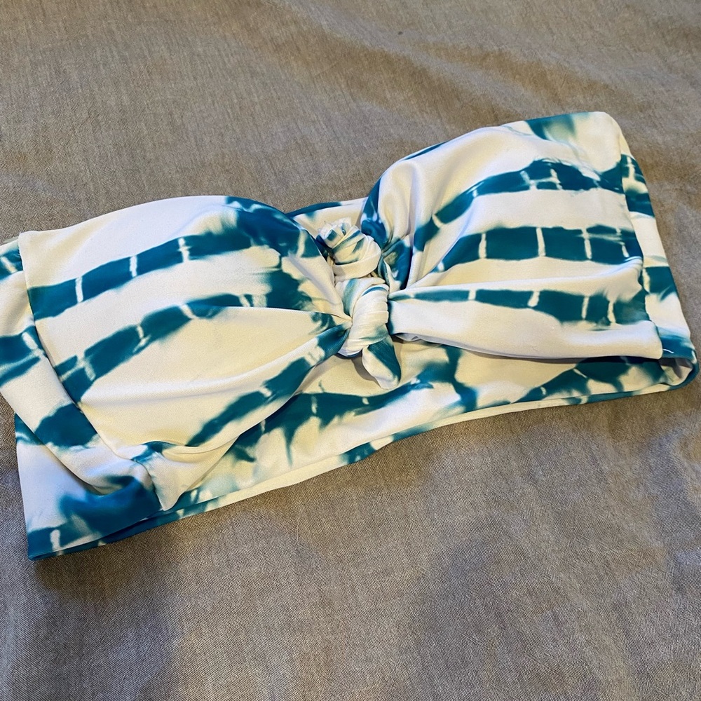 SHEIN Tie-Dye Blue Bikini Top